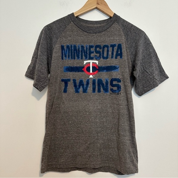 Genuine Merchandise Tops - Minnesota Twins gray T-Shirt team athletics genuine merchandise